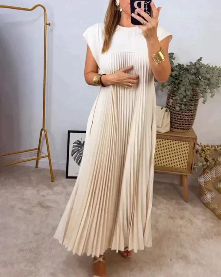 W&W Mode | Elegantes Plissee-Kleid – Zeitlos Und Raffiniert