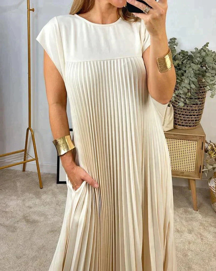 W&W Mode | Elegantes Plissee-Kleid – Zeitlos Und Raffiniert