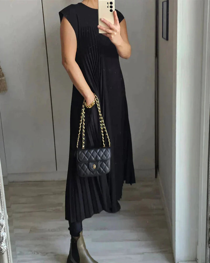 W&W Mode | Elegantes Plissee-Kleid – Zeitlos Und Raffiniert
