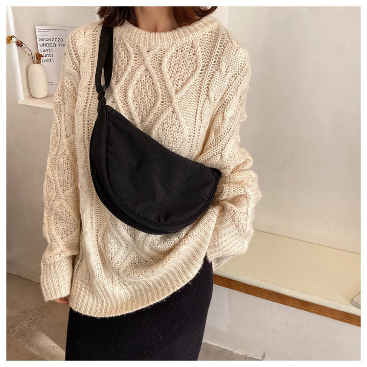 Halbmond-Crossbody-Tasche