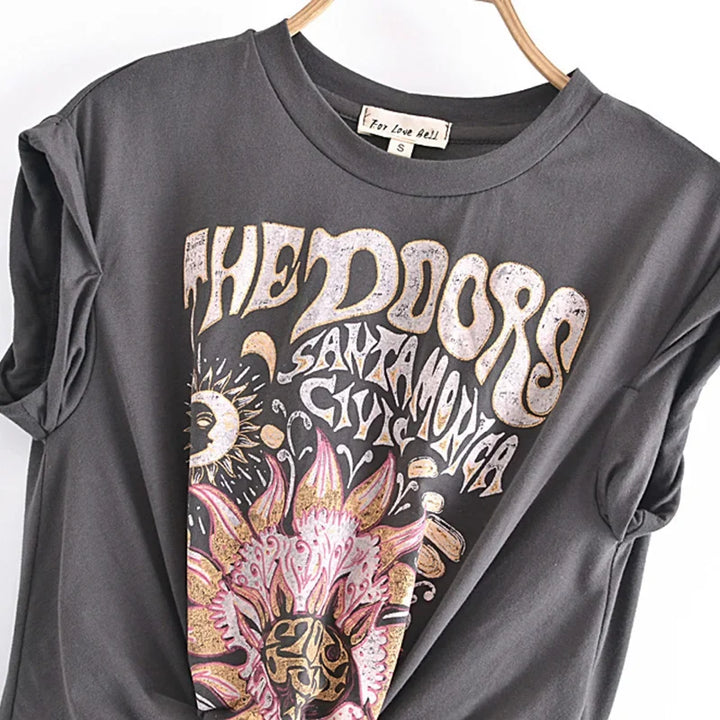 Crop-T-Shirt aus Baumwolle mit grafischem Design und Knopfdetail