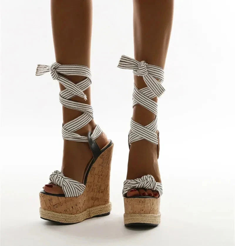 W&W Mode | Verwickelte Lügen Pumpe Sandalen