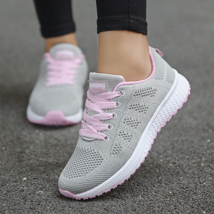 W&W Mode Damen Komfort-Sneaker mit Mesh-Obermaterial und Schnürung