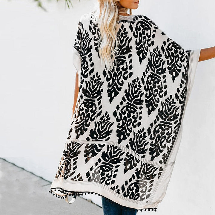 W&W Mode | Böhmischer Kimono mit Blattdruck und Fransendetail
