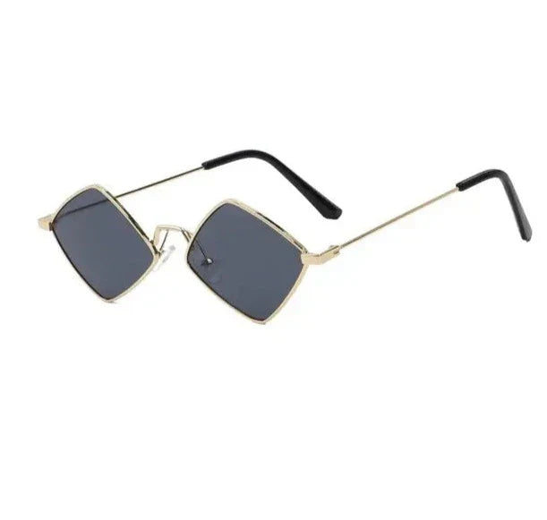 W&W Mode | Quadratische Sonnenbrille Für Damen Kühn & Trendy