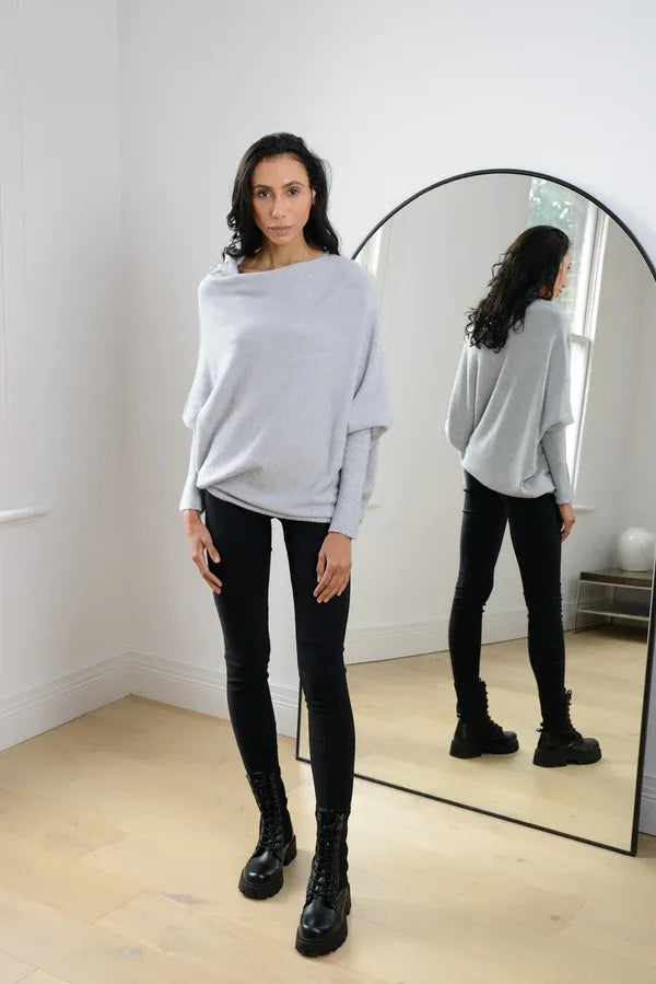 W&W Mode | Asymmetrischer Damenpullover mit eleganter Drapierung