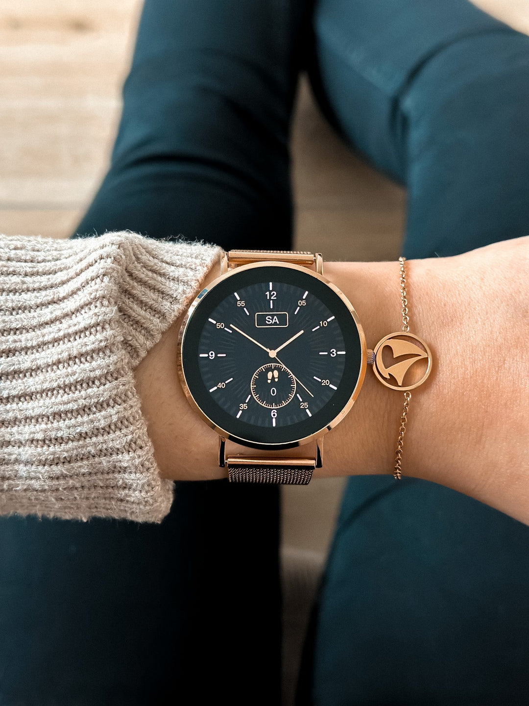 Damen Smartwatch mit Touchdisplay und Fitnessfunktionen