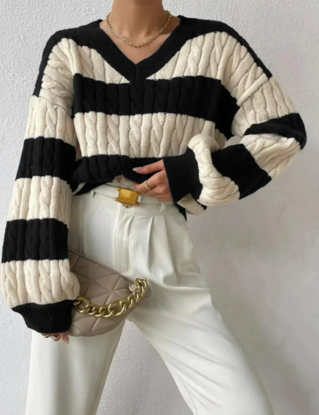 Damen-Pullover mit Streifenmuster und V-Ausschnitt