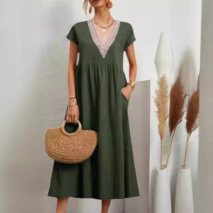 W&W Mode | Kleid mit V-Ausschnitt und Spitzensaum aus Baumwolle und Leinen in Unifarbe