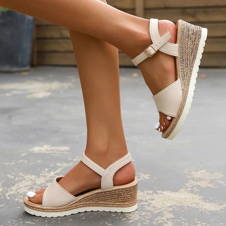 W&W Mode | Orthopädische Keilsandalen