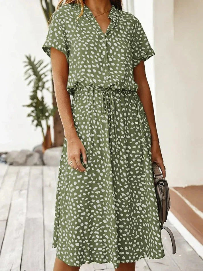 W&W Mode - Elegantes kurzärmliges Hemdblusenkleid mit Polka Dots und Kordelzug in der Taille