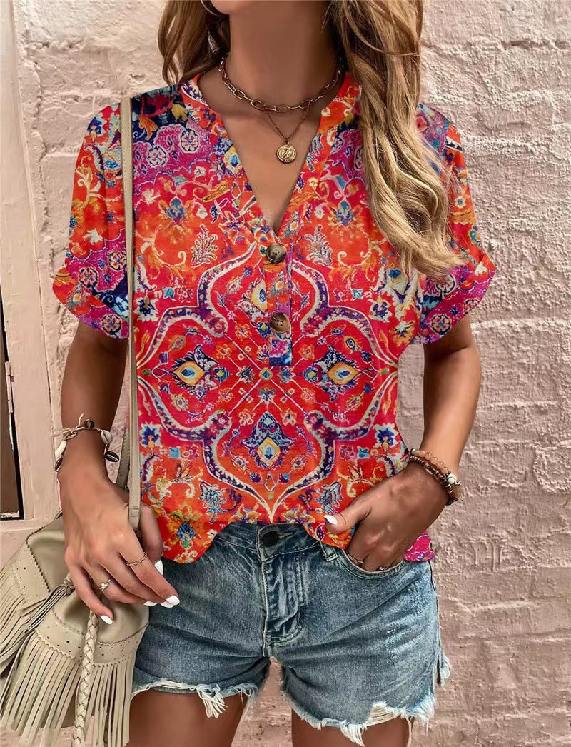 Damen Kurzarm Bluse mit dekorativem Musterdruck und knöpfbarem Ausschnitt W&W Mode