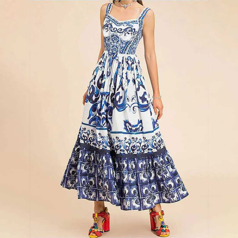 Damen Maxikleid mit aufwendigem ornamentalen Design und weit schwingendem Rock W&W Mode
