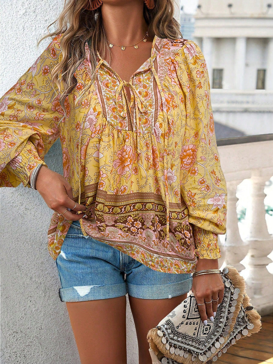 Damen Blusenshirt mit floralem Design und lässigem Schnitt W&W Mode