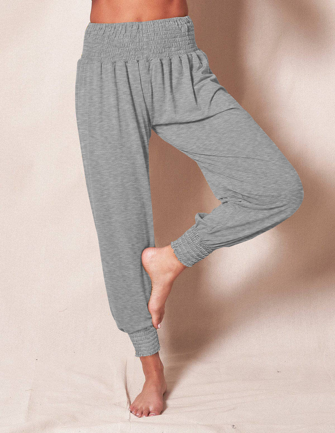 Damen luftige Freizeithose mit elastischem Bund und schmalem Beinabschluss W&W Mode