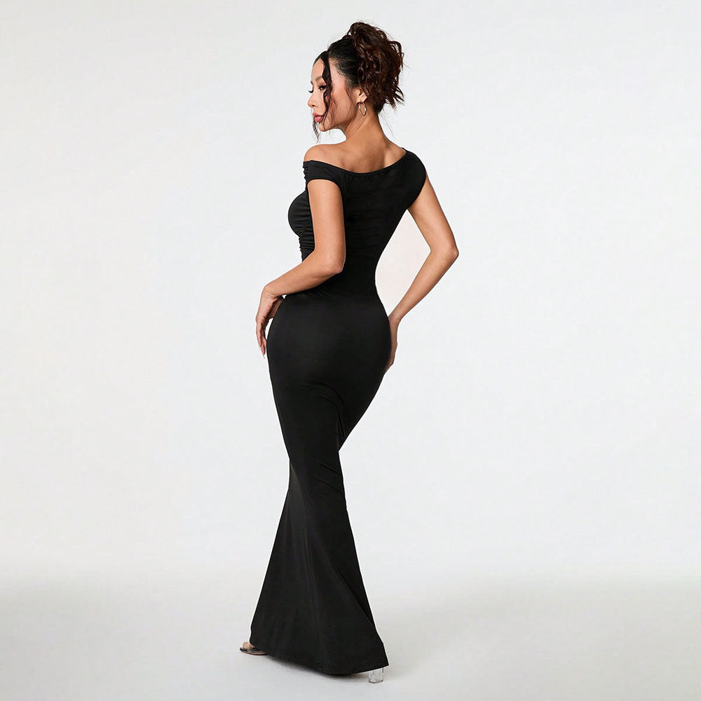 Damen figurbetontes Maxikleid mit asymmetrischem Ausschnitt und eleganter Drapierung W&W Mode
