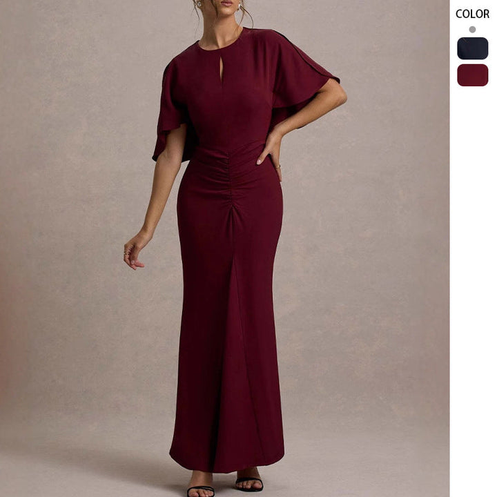 Damen-Maxikleid mit fließendem Schnitt und dramatischen Ärmeln