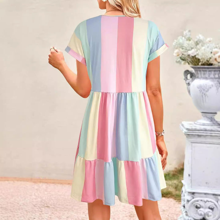 Damen Freizeitkleid mit farbenfrohem Streifenmuster und fließendem Design W&W Mode