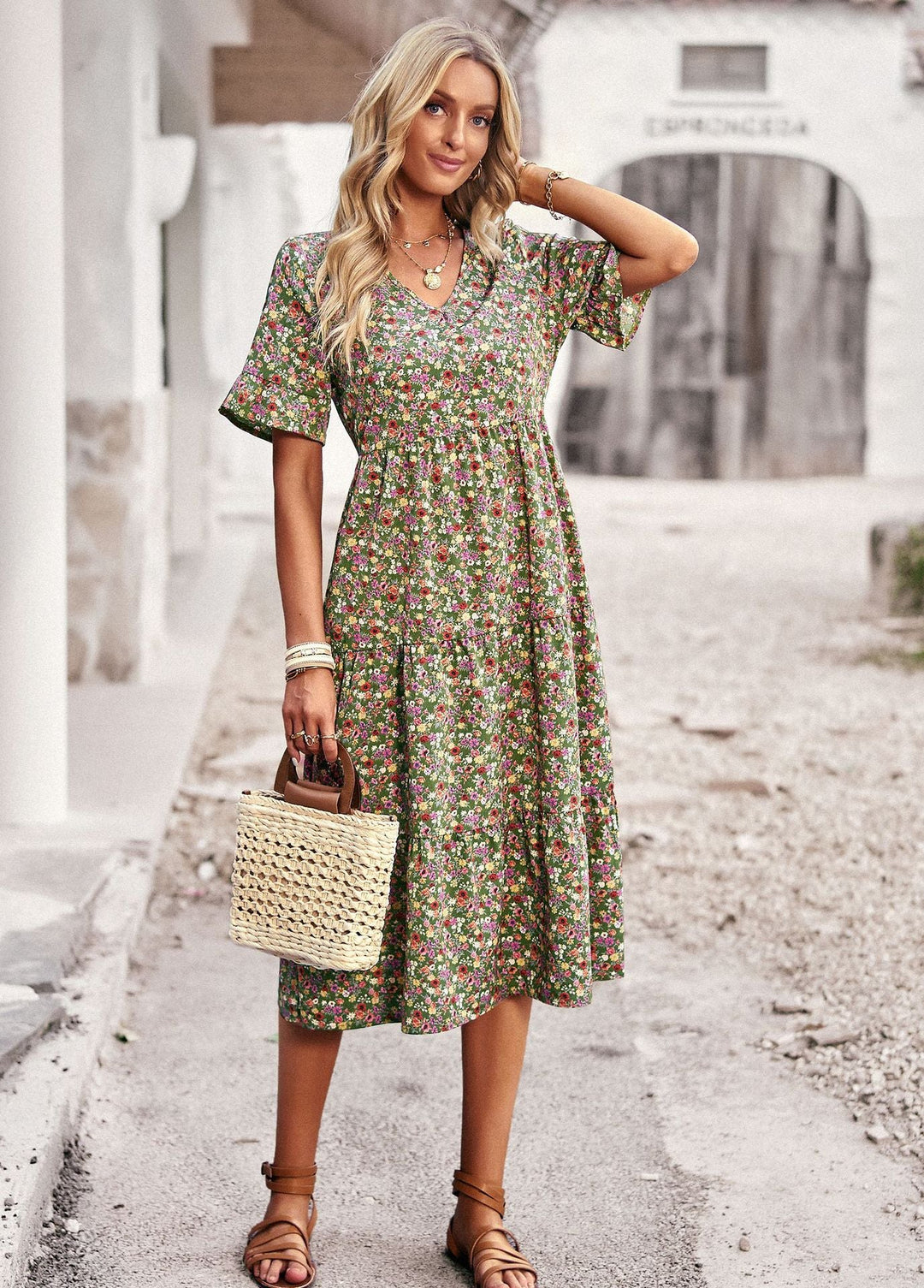 Damen Midi-Kleid mit floralem Muster und verspieltem V-Ausschnitt W&W Mode