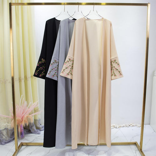 Damen Luxus Kimono Mantel mit feinen Stickdetails W&W Mode