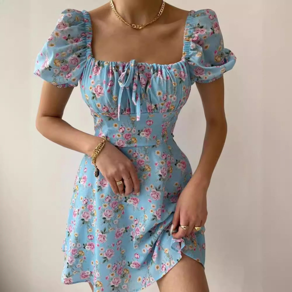 Damen Blütenmuster Mini-Kleid mit Puffärmeln W&W Mode