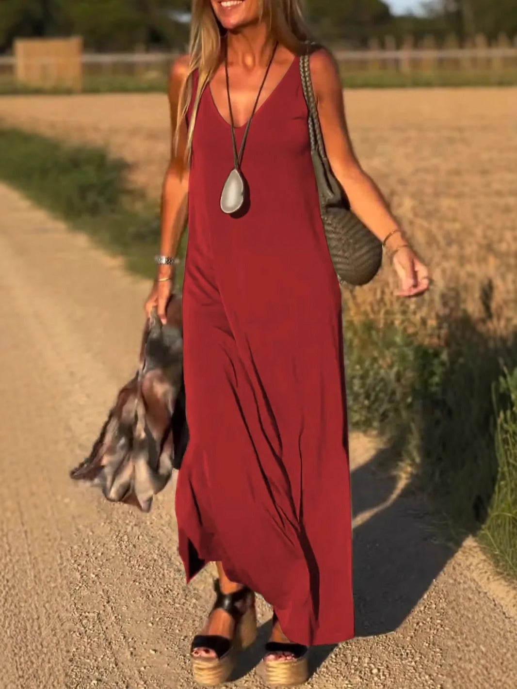 Damen Maxikleid mit eleganter V-Form und qualitativ hochwertigem Obermaterial W&W Mode