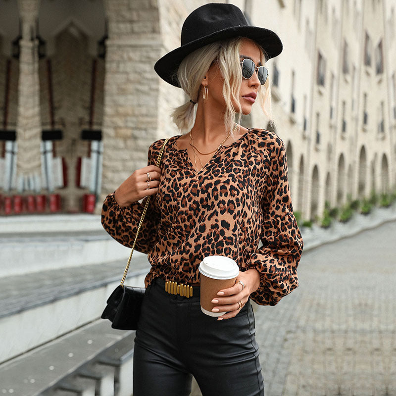 Damen Bluse mit einzigartigem Leopardenmuster und voluminösen Ärmeln W&W Mode