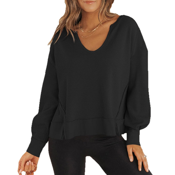 Damen Lässiger Pullover mit V-Ausschnitt und seitlichen Schlitzen W&W Mode