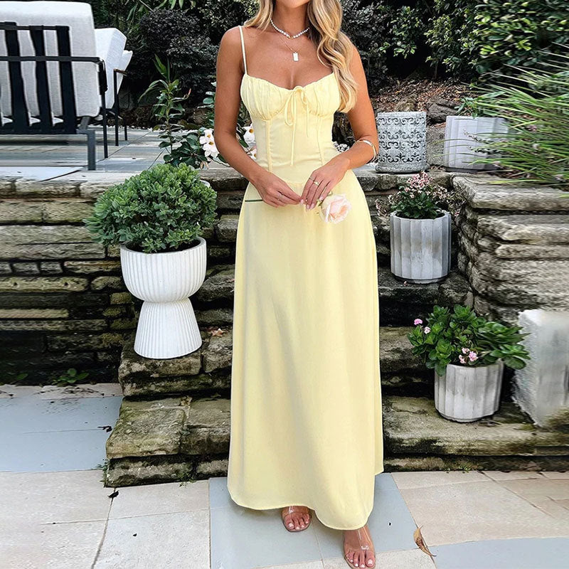 Damen Maxikleid mit verstellbaren Spaghettiträgern und raffiniertem Schnürdetail W&W Mode