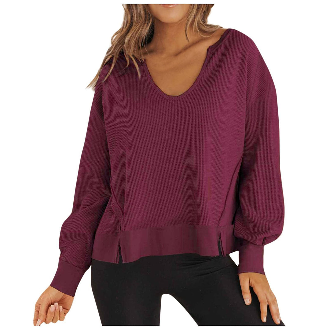 Damen Lässiger Pullover mit V-Ausschnitt und seitlichen Schlitzen W&W Mode