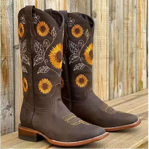 Damen Cowboystiefel mit floralem Stickdesign und robustem Blockabsatz W&W Mode