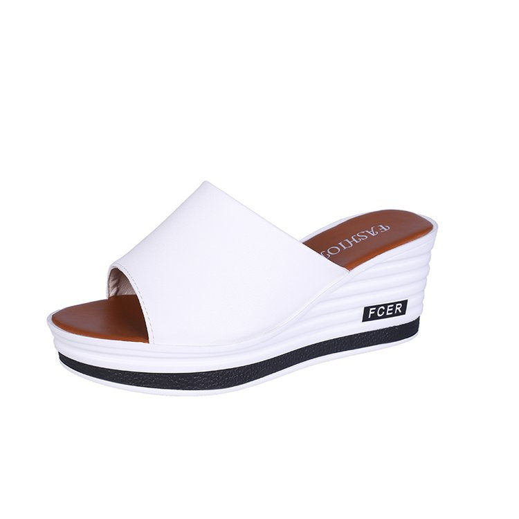 Damen Wedge-Pantoletten mit komfortabler Sohle und modernem Design W&W Mode