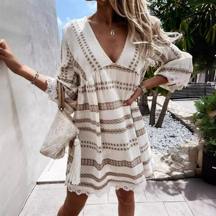 Damen lockeres Boho-Kleid mit Spitze und grafischem Muster W&W Mode