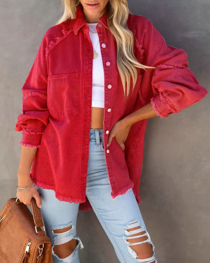 Damen lässige Overshirtjacke aus leichtem Denim mit fransigen Details W&W Mode