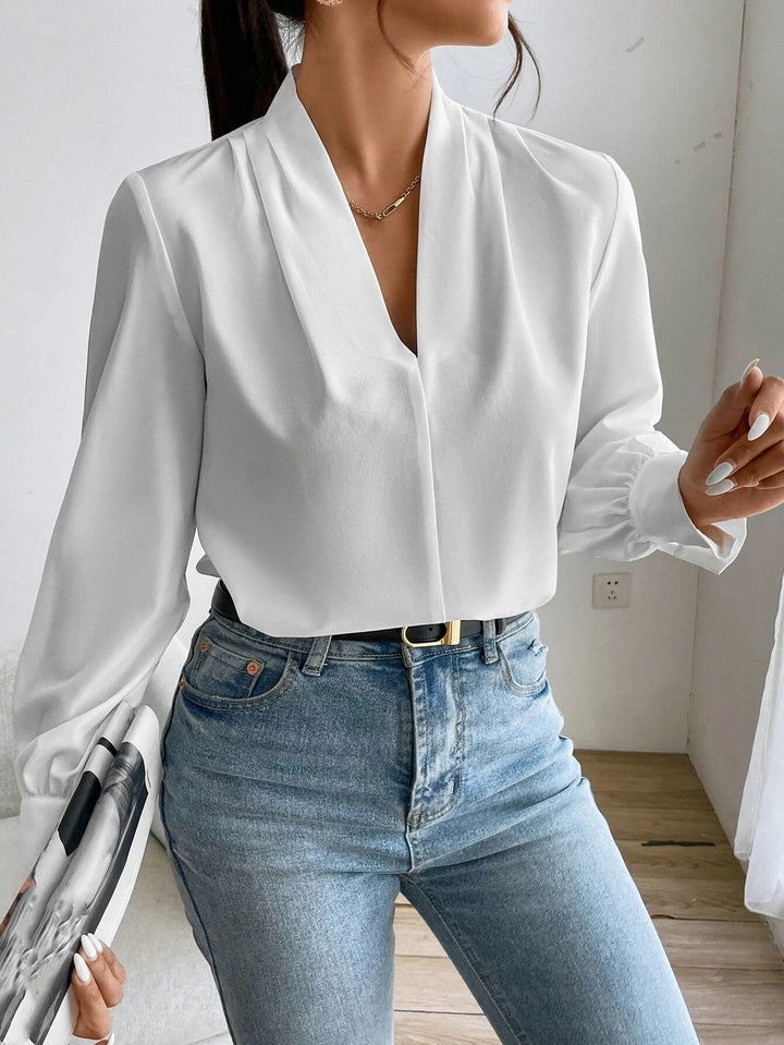 Damen-Blusenshirt mit V-Ausschnitt und vielseitigem Schnitt