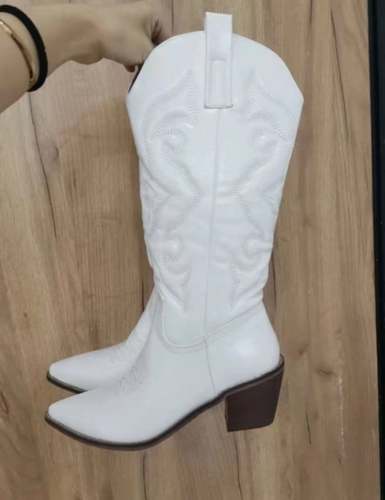 Damen Cowboystiefel mit raffiniertem Muster und stabilen Blockabsatz W&W Mode