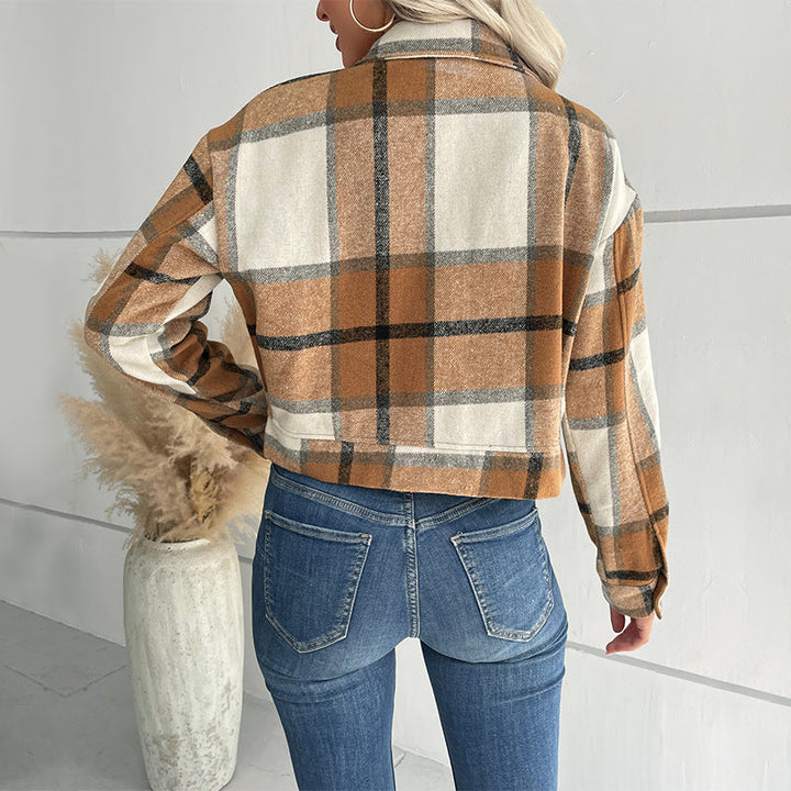 Damen cropped Karo-Jacke mit praktischen Taschen und modischen Details W&W Mode