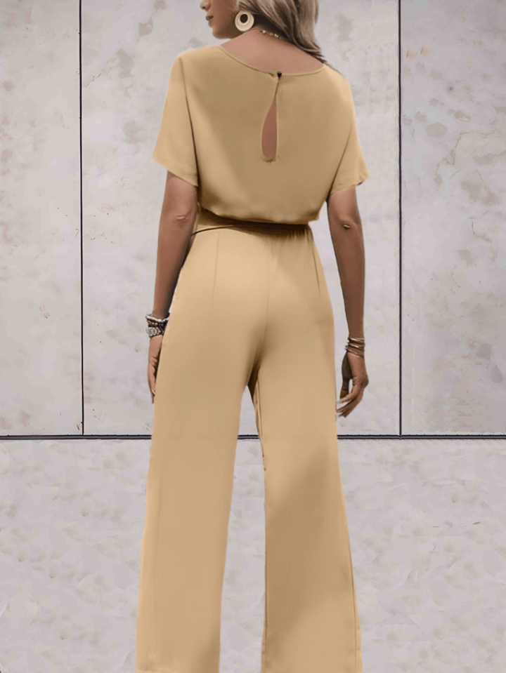 W&W Mode - Jumpsuit mit Gürtel und kurzen Ärmeln