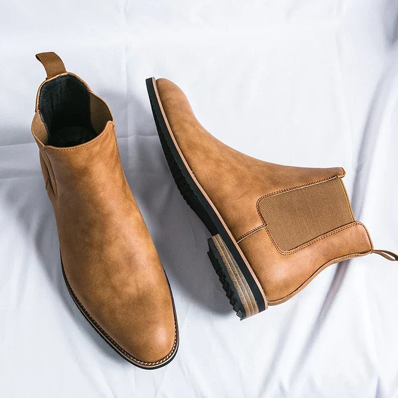 Leder-Chelsea-Stiefel mit zeitlosem Stil