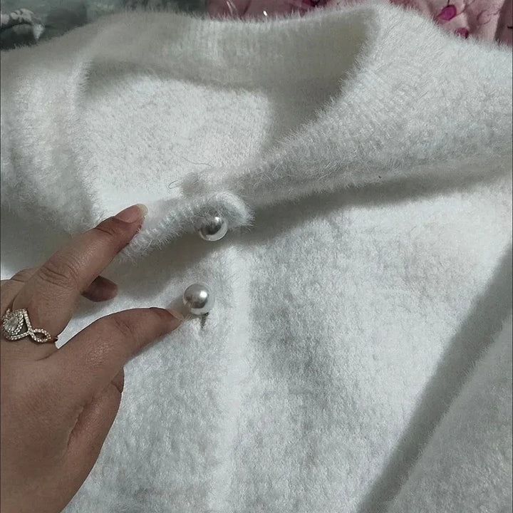 W&W Mode | Weich gestrickte Jacke mit Perlmuttknöpfen für Damen