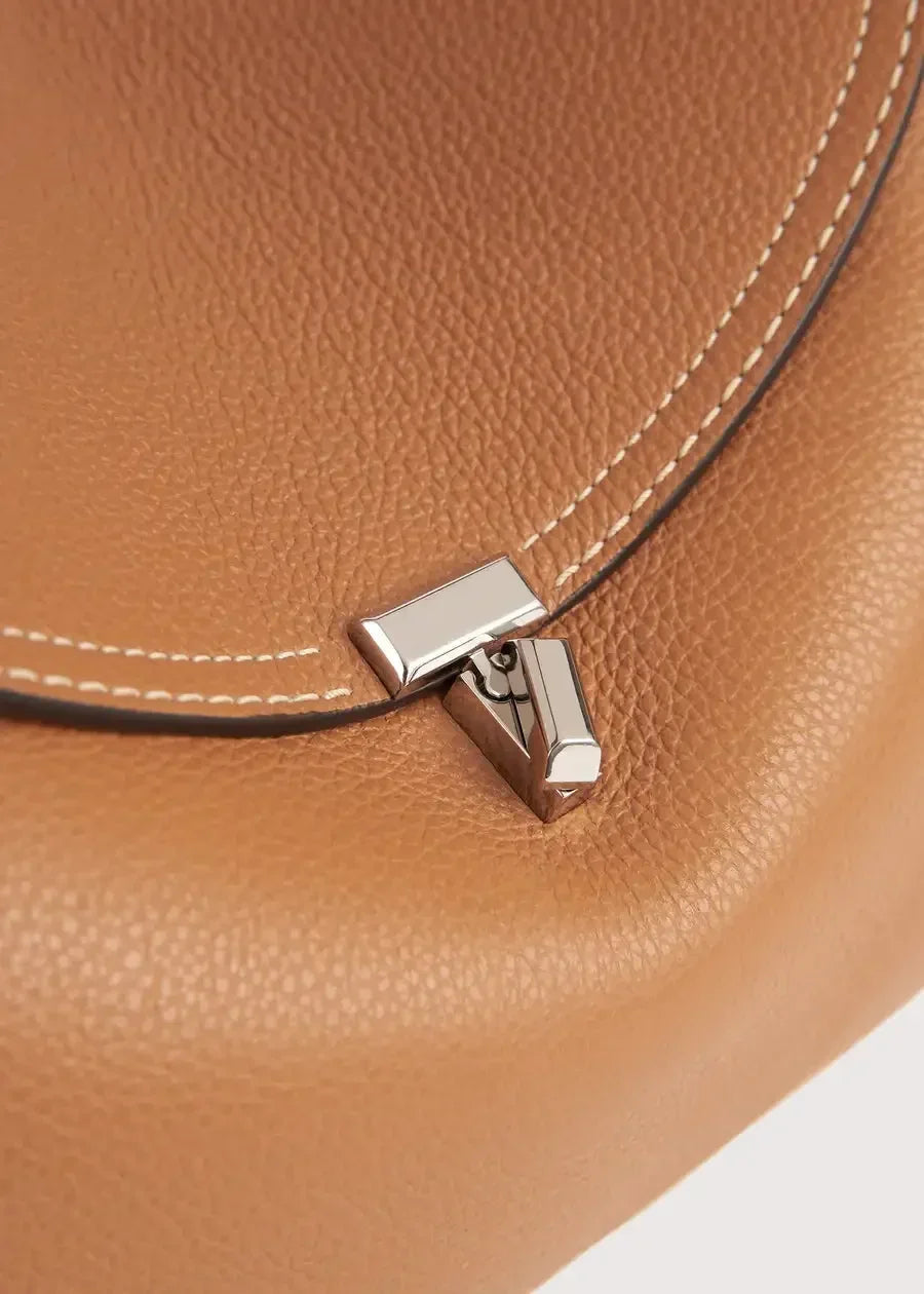 T-Lock-Handtasche mit Lederstruktur und zeitlosem Design