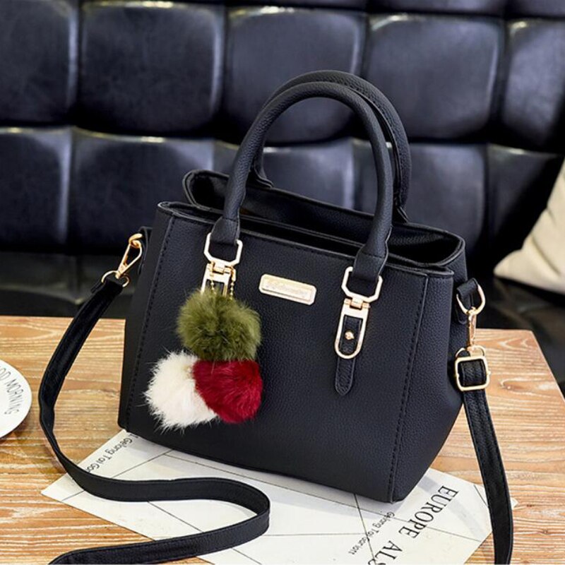 W&W Mode Damen-Tasche | Lederhandtasche mit 3 weichen Plüschbällen