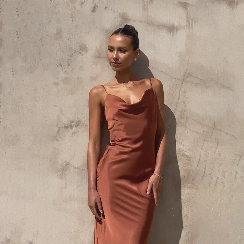 W&W Mode | Langes Satin Kleid