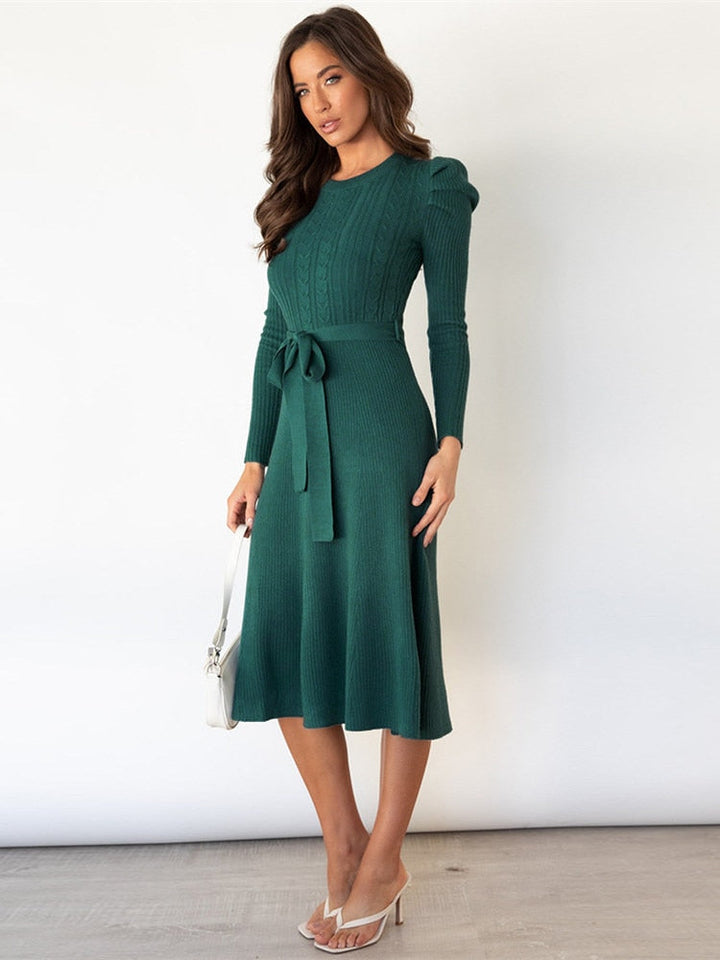 W&W Mode - Gestricktes Midikleid mit Rundhalsausschnitt