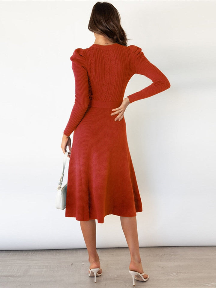 W&W Mode - Gestricktes Midikleid mit Rundhalsausschnitt