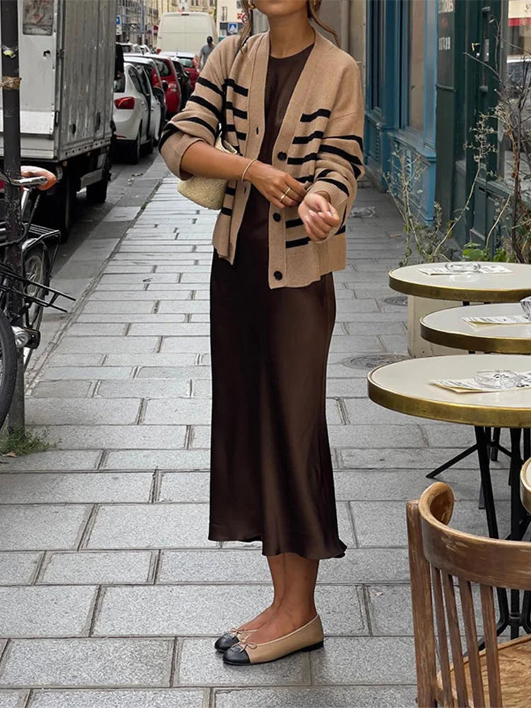 W&W Mode | Einfarbiges Satin Ärmelloses Maxikleid