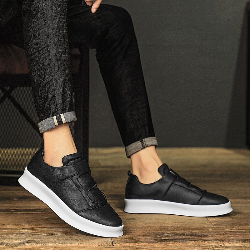 W&W Mode | Moderne Leder-Sneaker mit niedrigem Schaft