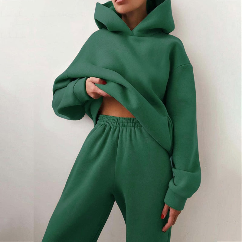 W&W Mode - Bequemer Kapuzen-Zweiteiler im Oversize-Look