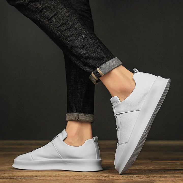 W&W Mode | Moderne Leder-Sneaker mit niedrigem Schaft