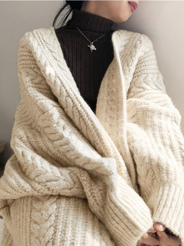 Lange Damen-Strickjacke aus Wolle